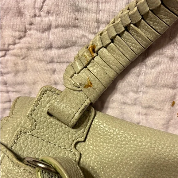 Elizabeth and James Elegant Cream Leather Handbag - Picture 10 of 10